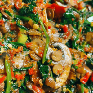 VEGAN EFORIRO (with fresh organic vegetables and mushrooms)